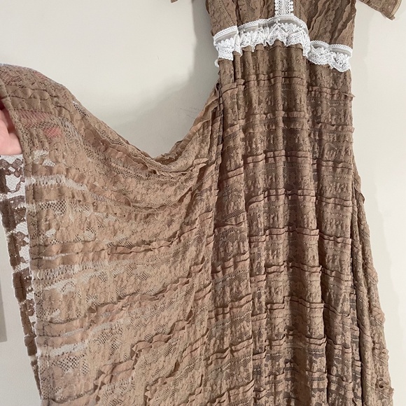 Boho Maxi Dress Off Shoulder Ruffle Lace Train Fairy Cottagecore Photoshoot - Picture 7 of 16